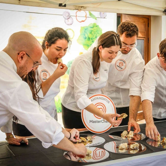 Aprenderás a cocinar de la mano de los profesores y culinarios de los programas MasterChef y MasterChef Junior